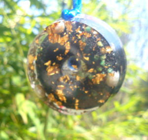 Orgone pendant, saphire, pearls and shungite.